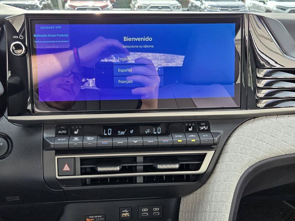 2026 Toyota Camry XLE - Photo 21