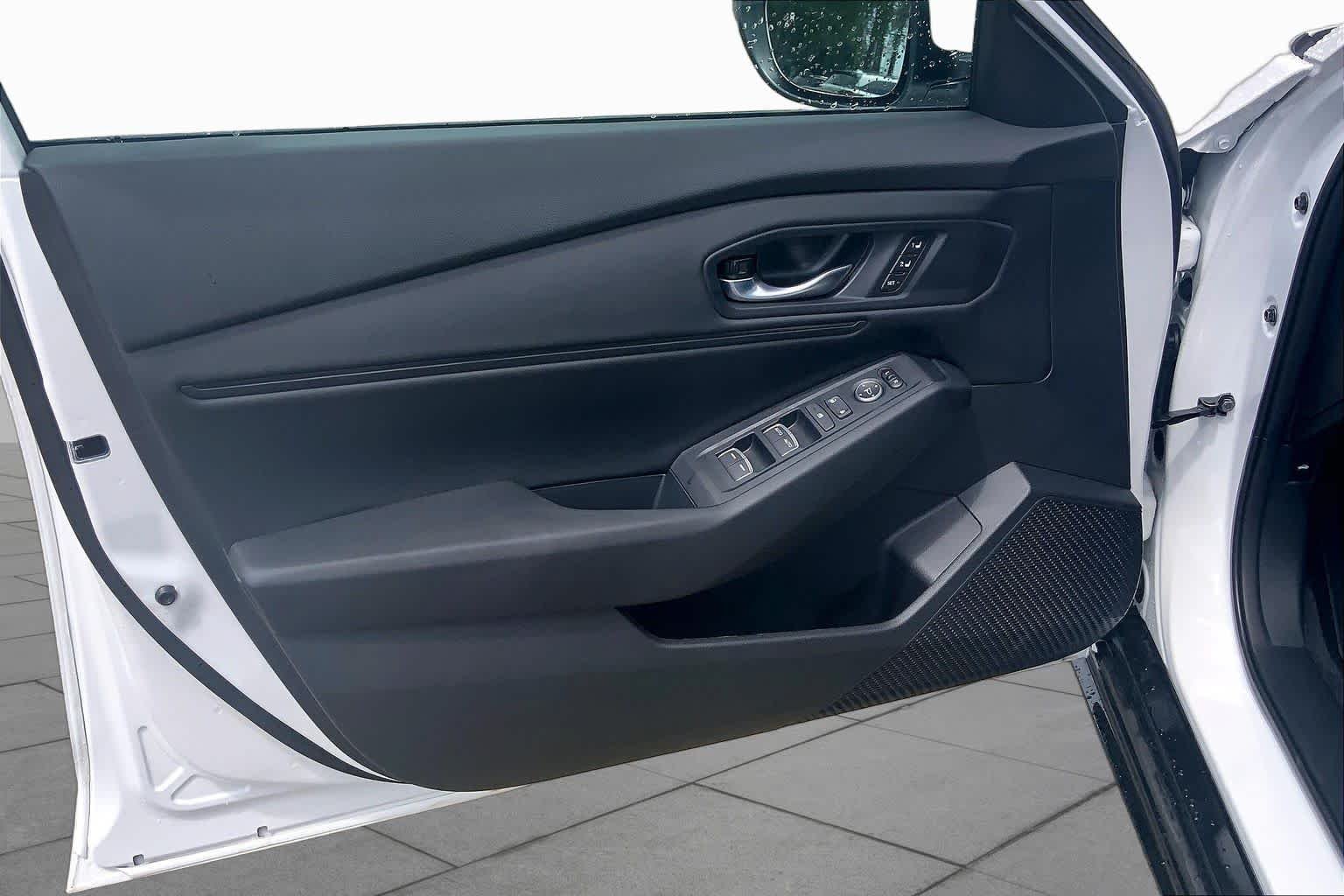 New 2026 Platinum White Pearl Honda EX-L Hybrid image 10