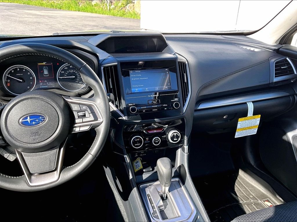 Used 2024 Gray Metallic Subaru Premium image 18
