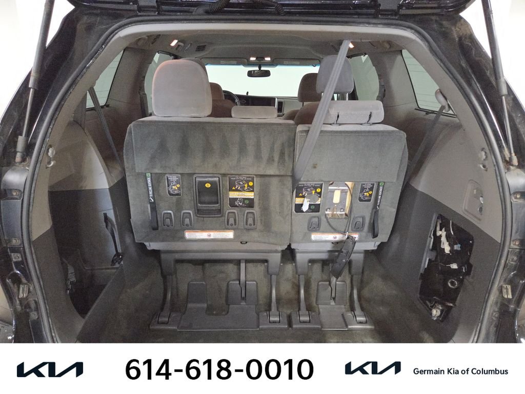 Used 2015 Black Toyota LE image 20