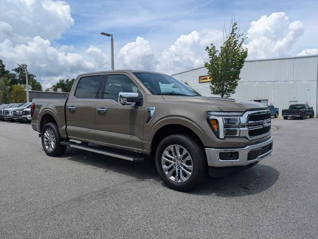 New 2026 Marsh Gray Ford Lariat image 2