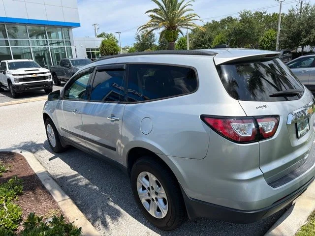 Used 2016 Silver Chevrolet LS image 4
