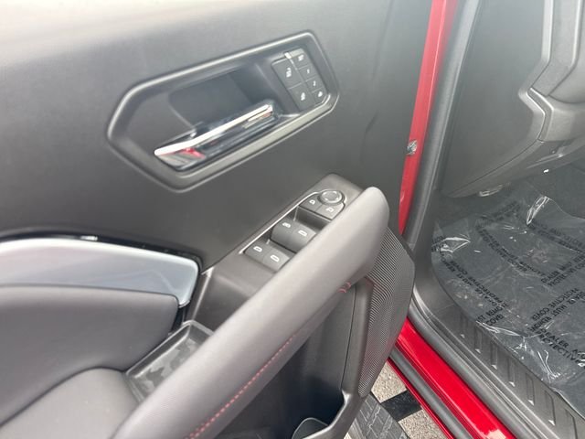 Used 2025 Red Chevrolet Z71 image 11