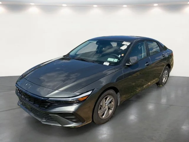 Used 2024 Gray Hyundai SE image 2
