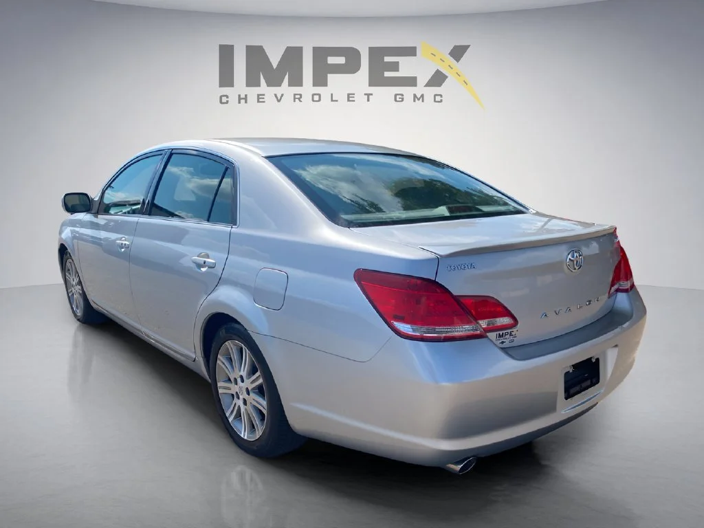 Used 2007 Silver Toyota XL image 3