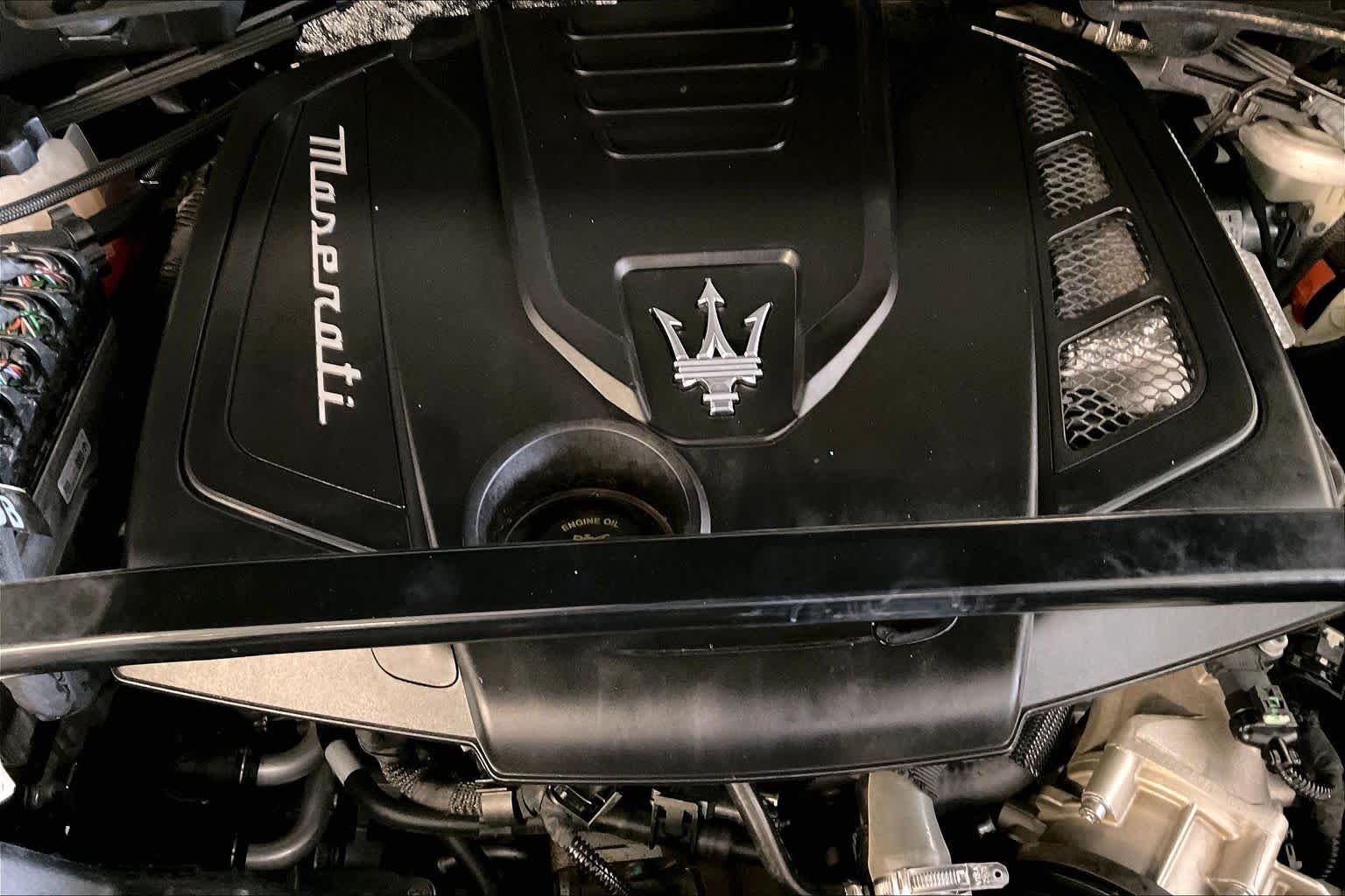 Used 2023 Nero Tempesta Metallic Maserati GT image 29