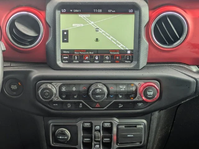Used 2019 Silver Jeep Unlimited Rubicon image 31