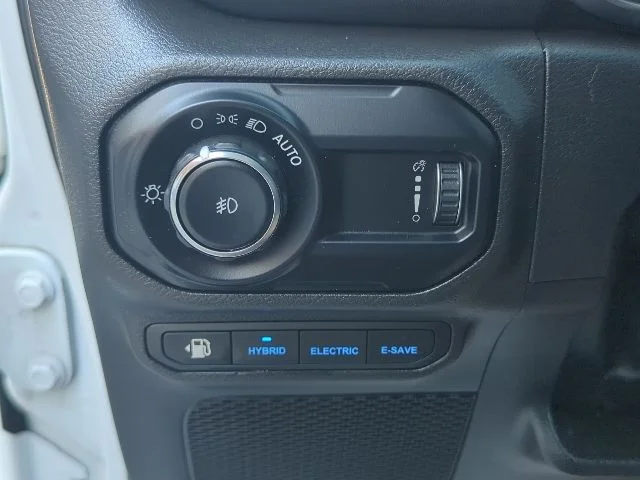 Used 2023 White Jeep High Altitude 4xe image 19