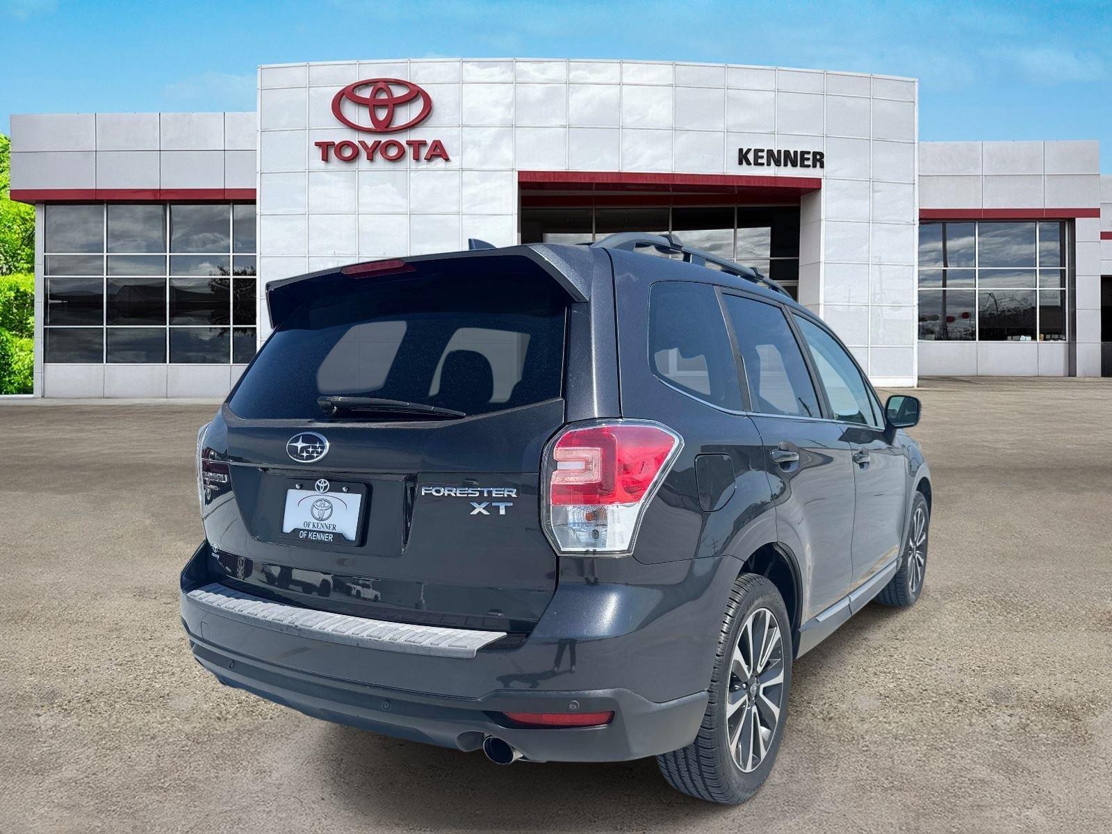 Used 2018 Dark Gray Metallic Subaru Touring image 6