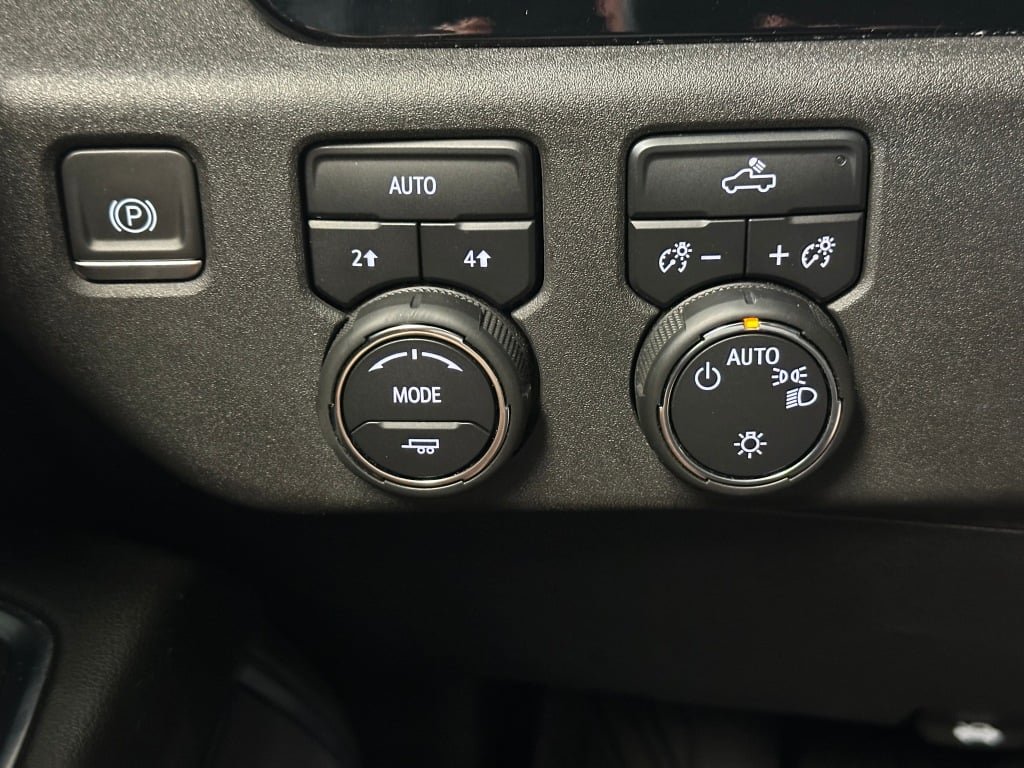 2023 Chevrolet Silverado 1500 LT - Photo 12