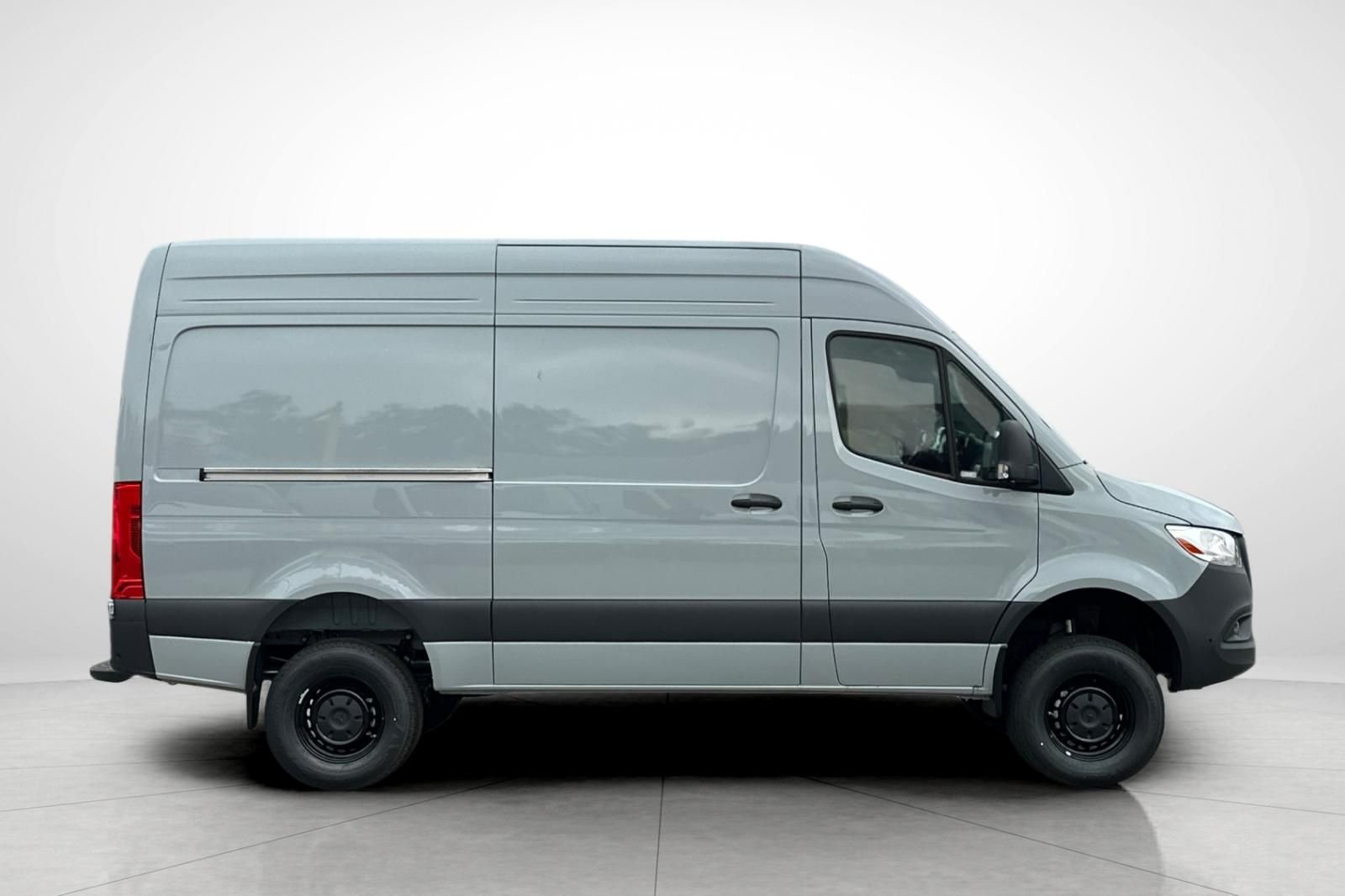 New 2026 Silver Gray Mercedes-Benz Cargo 144 WB image 28