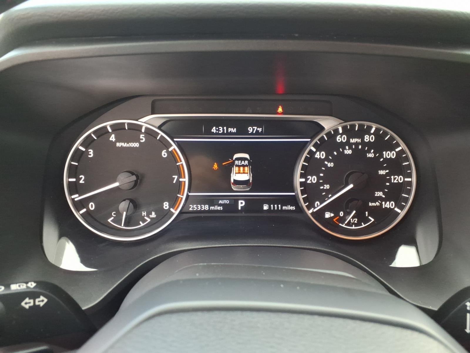 Used 2025 Everest White Pearl Nissan Rock Creek image 24