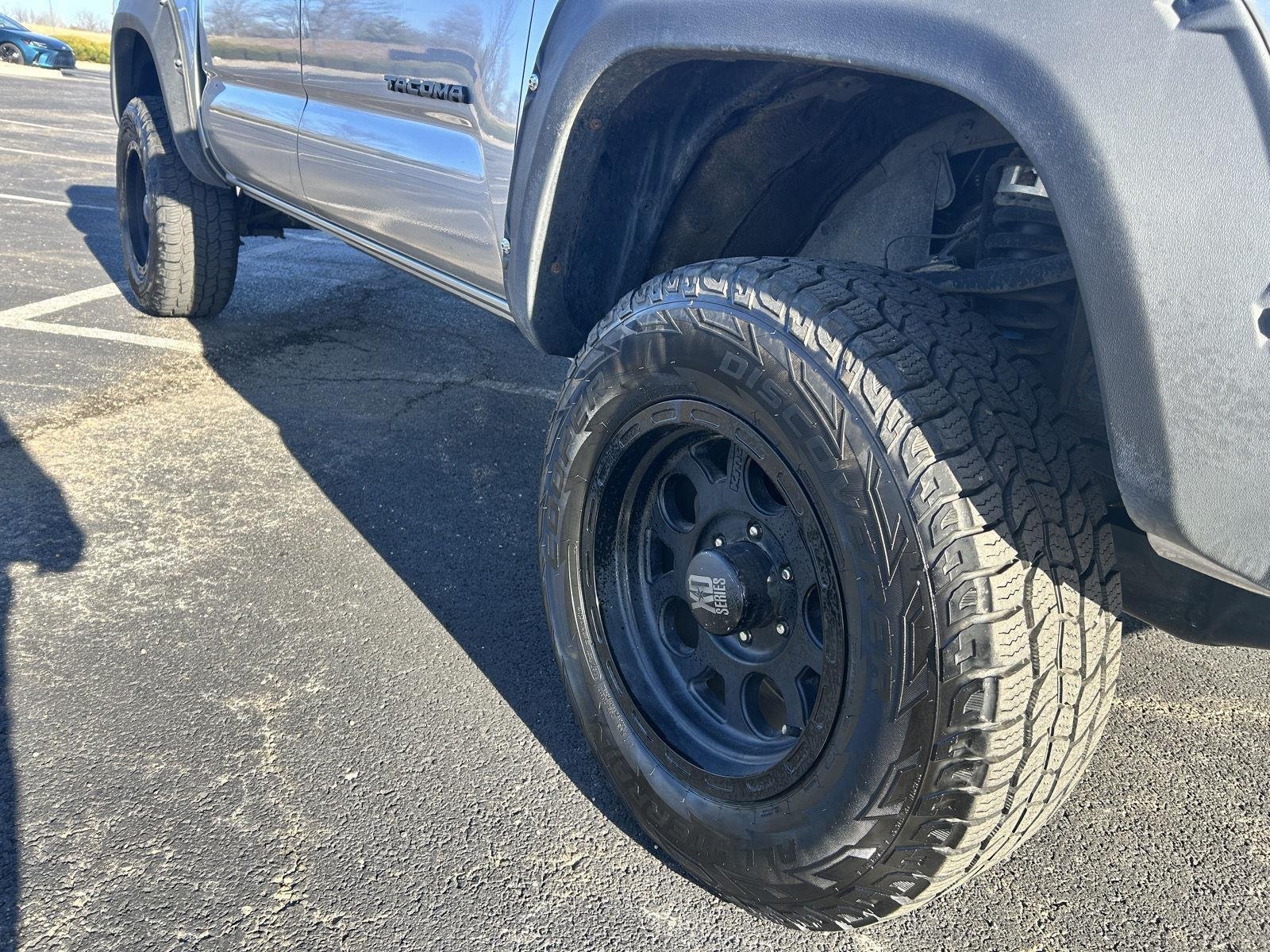 Certified 2017 Toyota Tacoma TRD Sport with VIN 5TFCZ5AN7HX062637 for sale in Kansas City