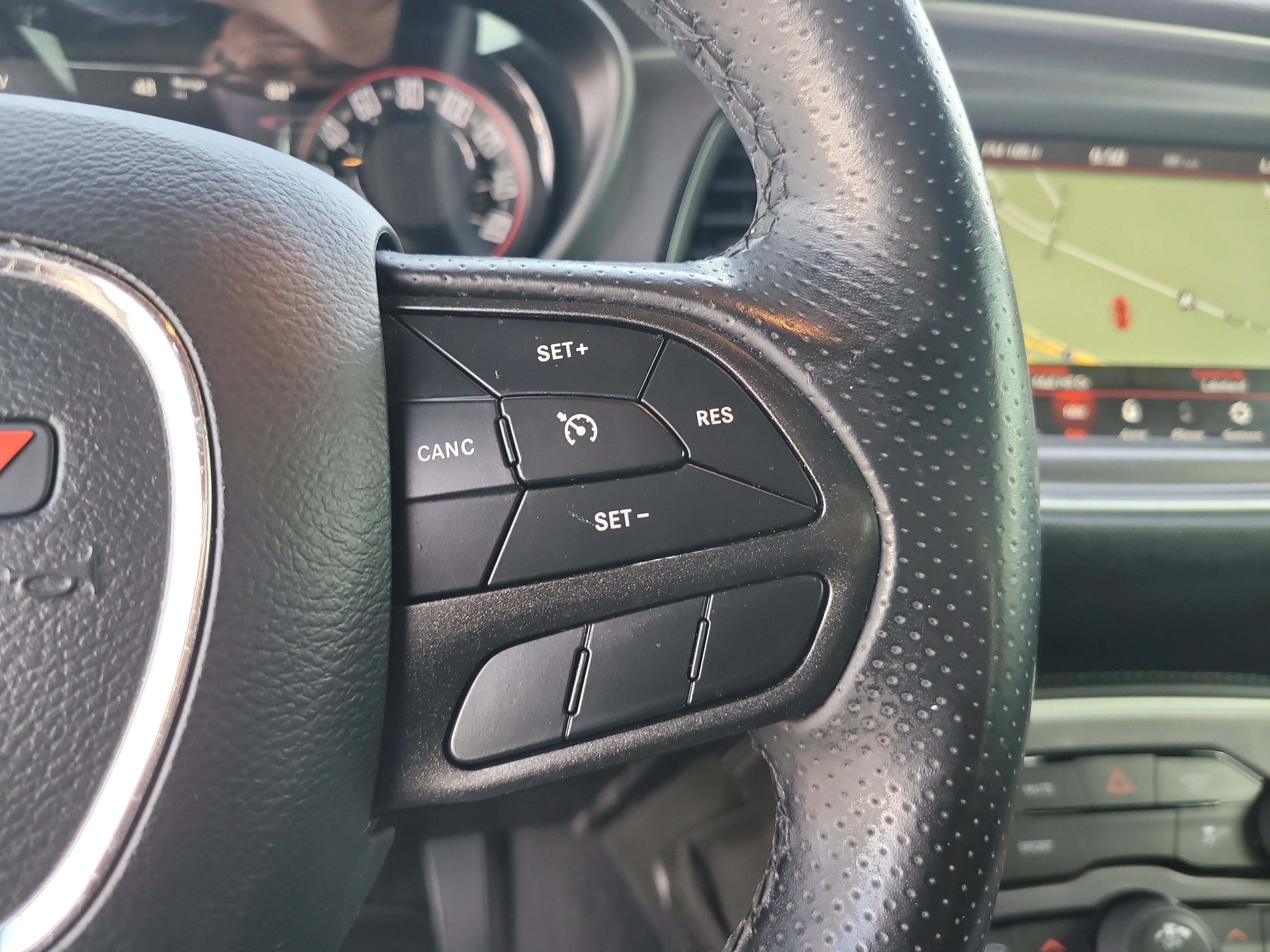 Used 2020 Granite Pearlcoat Dodge SXT image 26