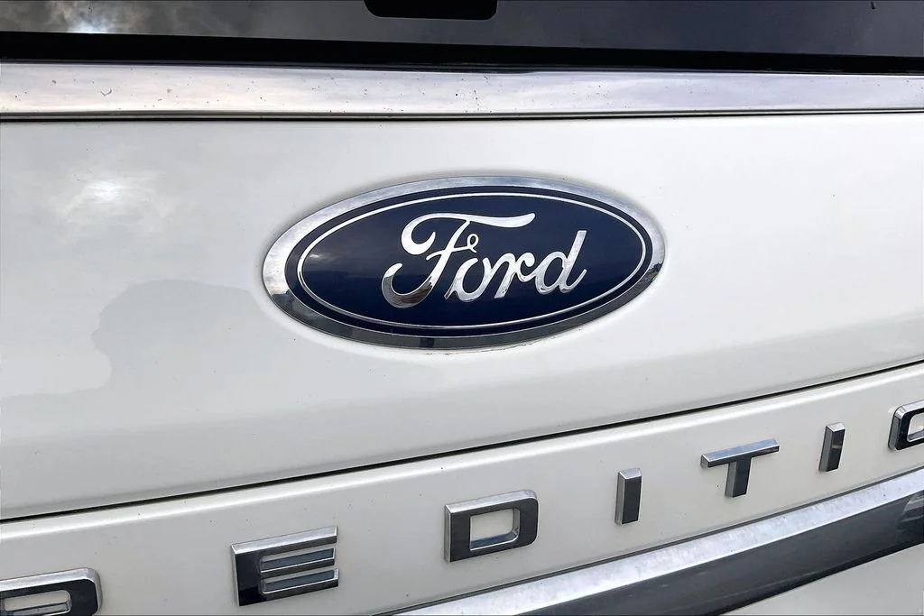 Used 2022 White Ford Platinum image 7