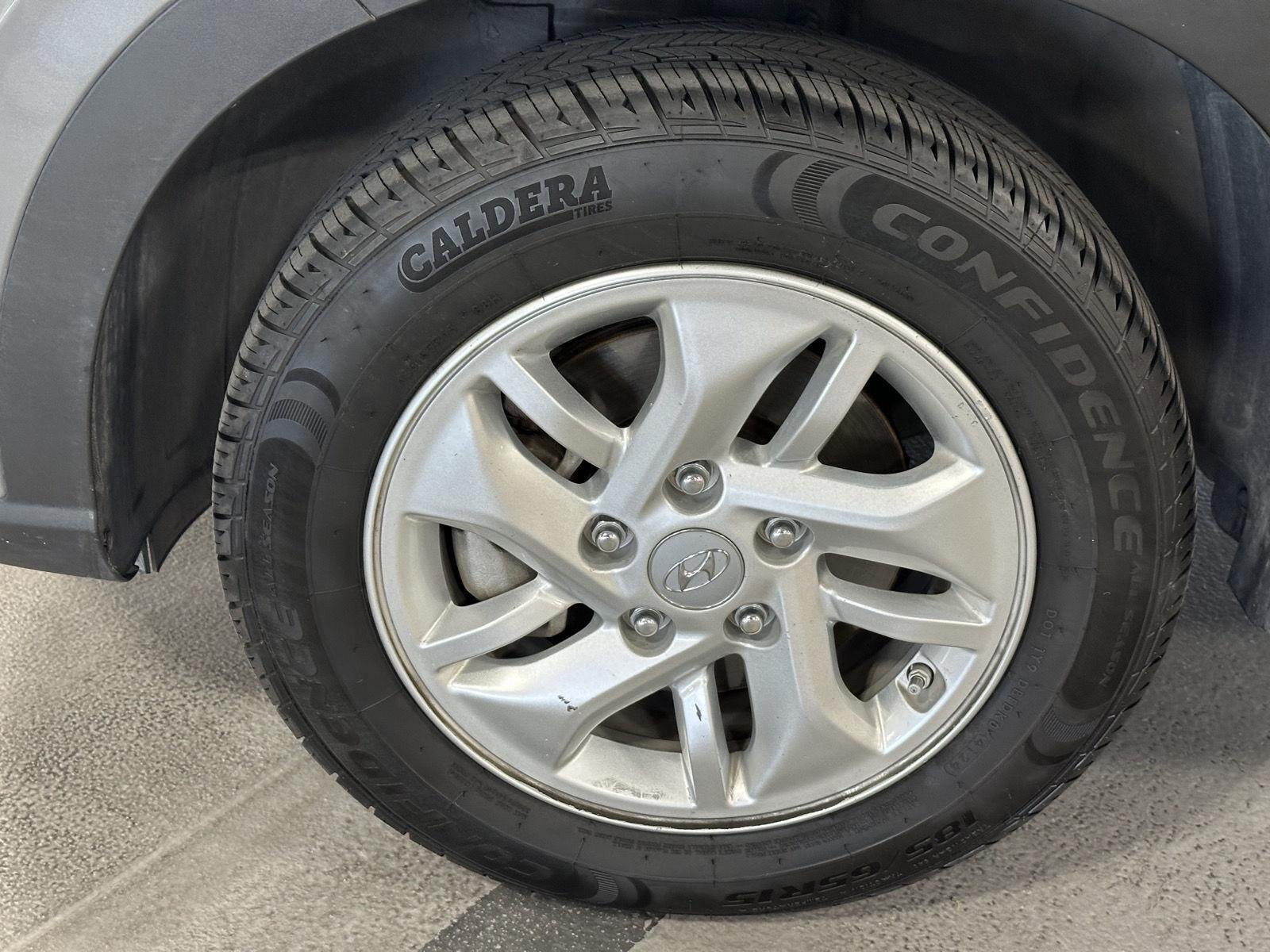 Certified Used 2022 Galactic Gray Hyundai SE image 18