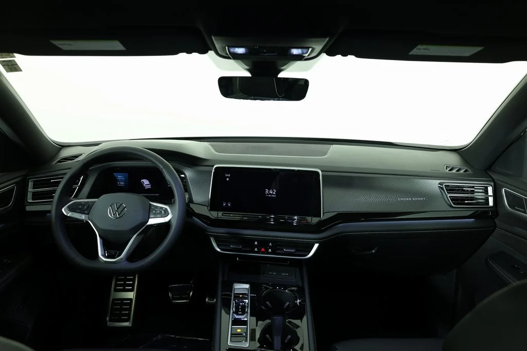 2026 Volkswagen Atlas Cross Sport SEL Premium R-LINE - Photo 8