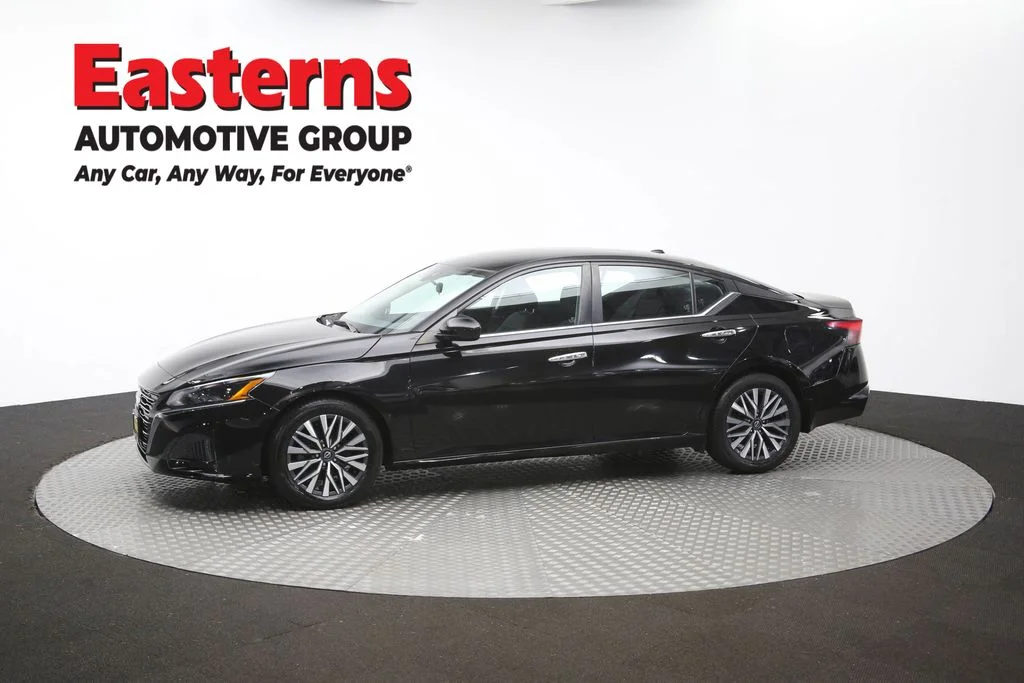 Used 2023 Black Nissan 2.5 SV image 58