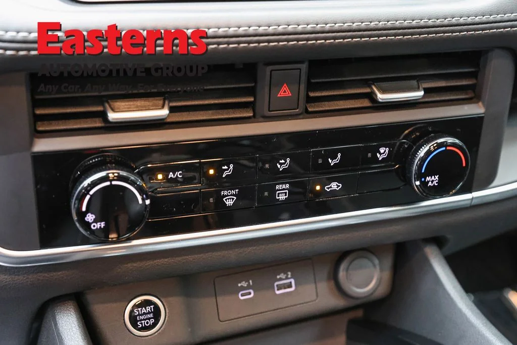 Used 2023 White Nissan S image 19