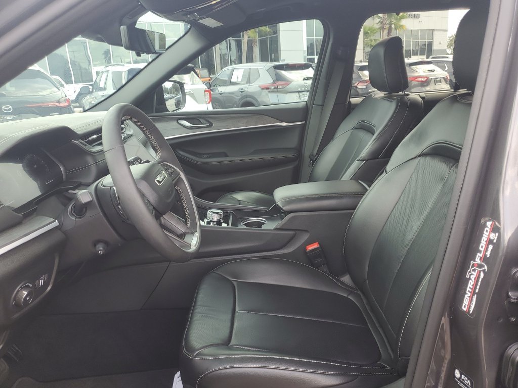 Used 2025 Gray Jeep Limited image 12