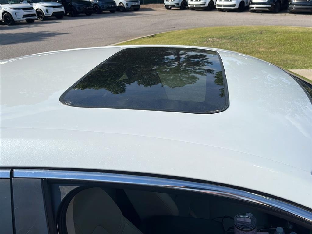 Used 2024 Platinum White Pearl Honda EX-L image 3