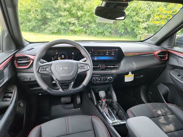 New 2026 Mosaic Black Metallic Chevrolet RS image 19