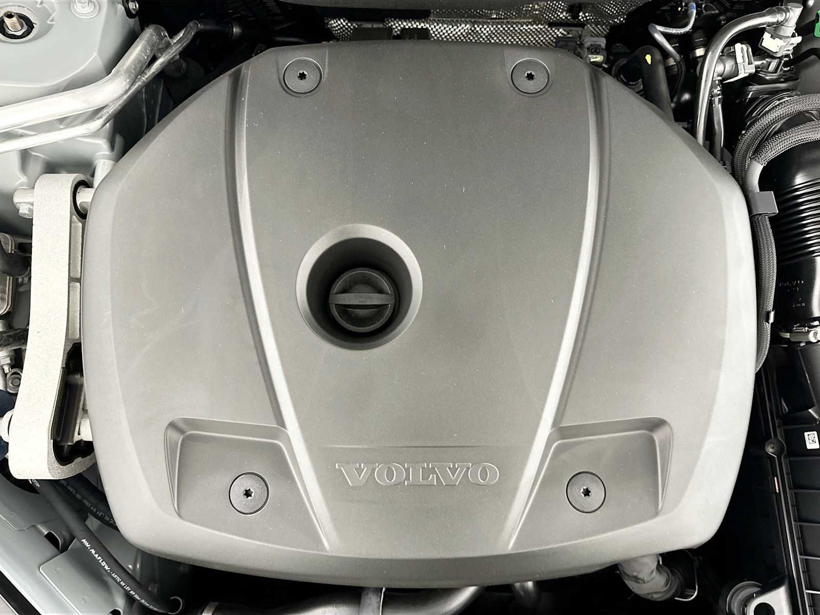 2025 Volvo XC60 Plus - Photo 27