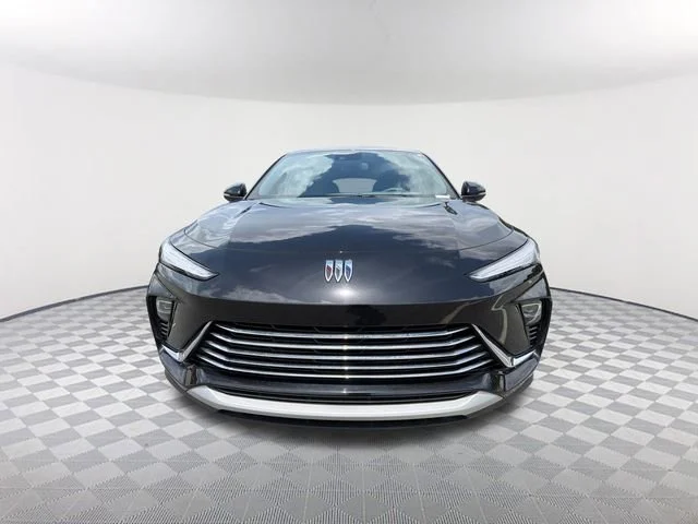 Used 2025 Ebony Twilight Metallic Buick Preferred image 2