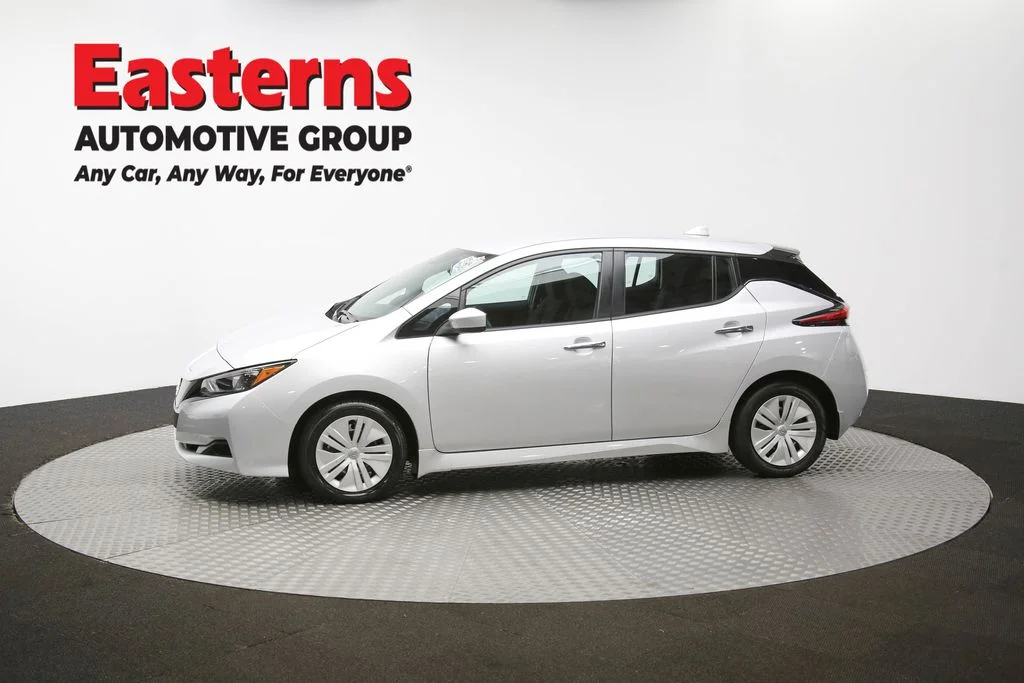 Used 2023 Silver Nissan S image 54
