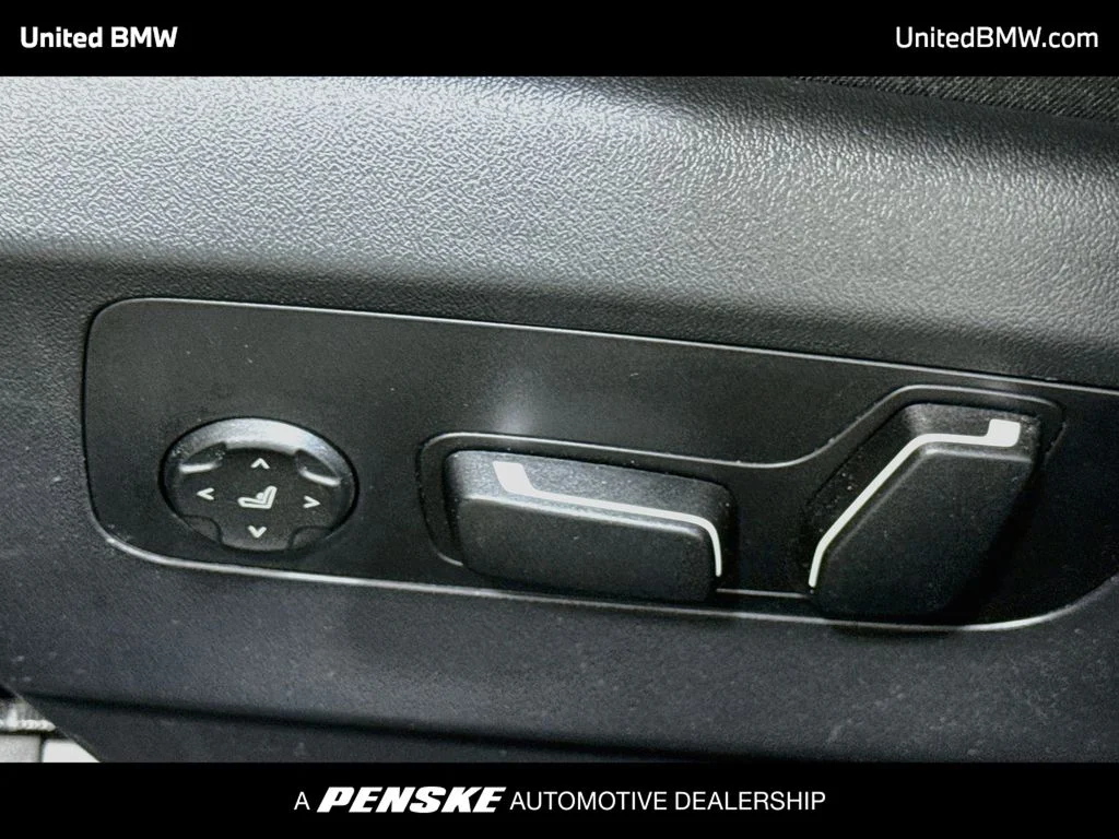 2026 BMW 5 Series 540i - Photo 11