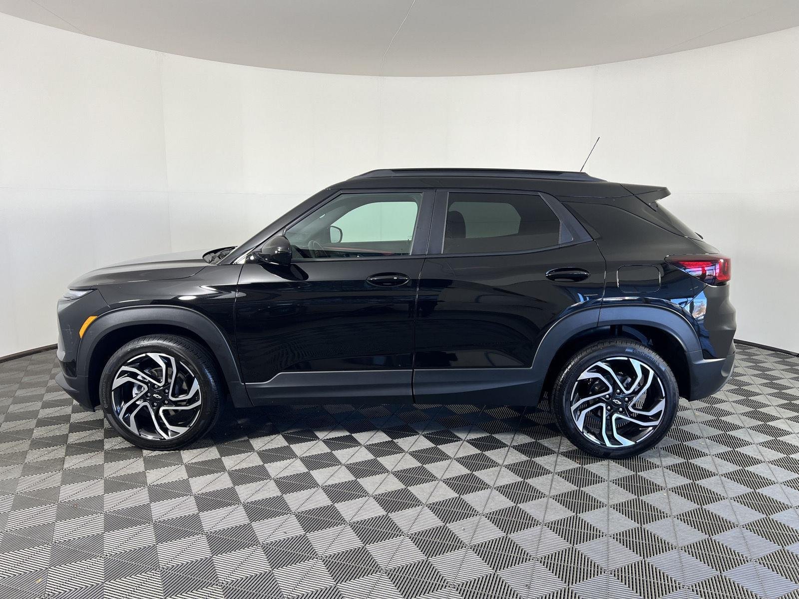 Used 2026 Mosaic Black Metallic Chevrolet RS image 25