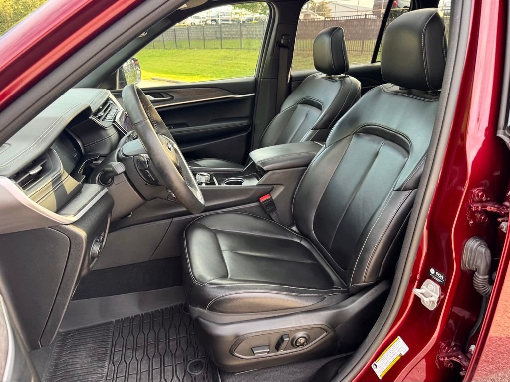 Used 2024 Red Jeep Limited image 21