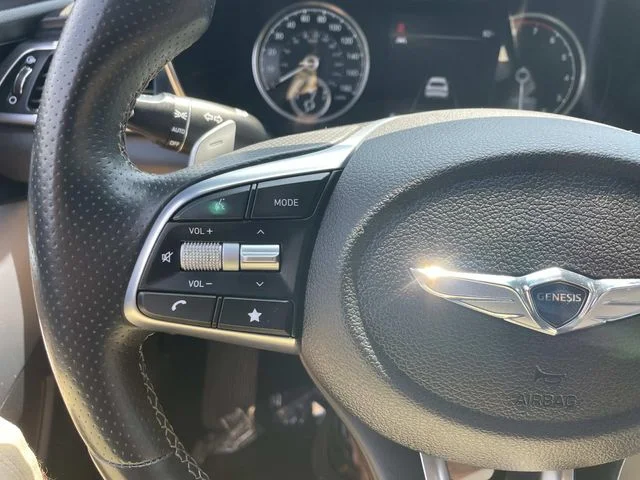 2023 GENESIS G70 Standard - Photo 31