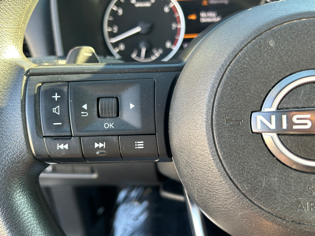 Used 2024 Silver Nissan S image 28