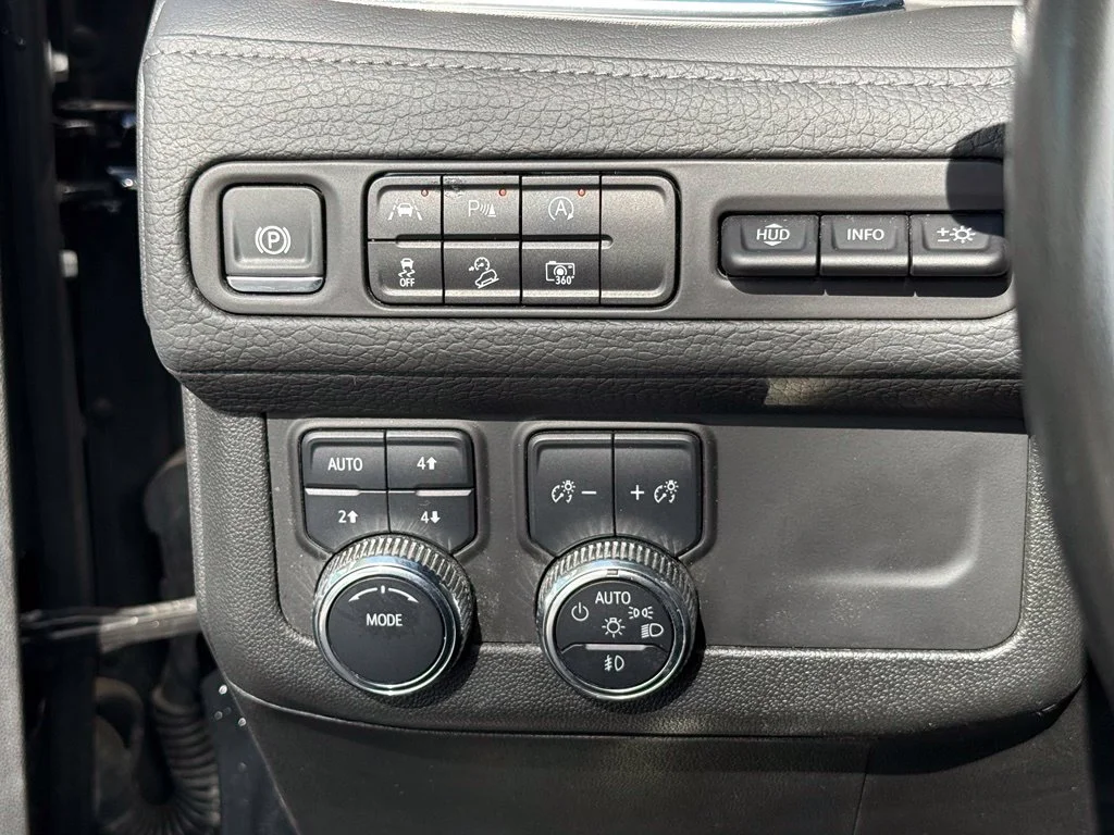 Used 2024 Onyx Black GMC Denali image 14