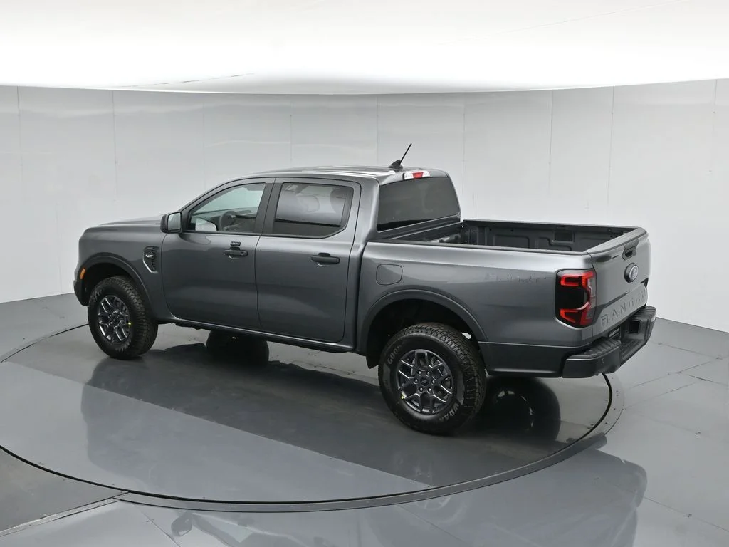 New 2026 Carbonized Gray Metallic Ford XLT image 39