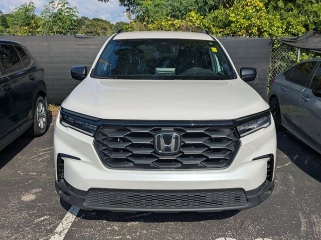 Used 2025 Platinum White Pearl Honda Sport image 2