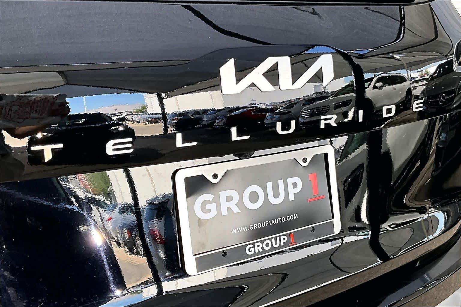 Used 2023 Ebony Black Kia EX image 10