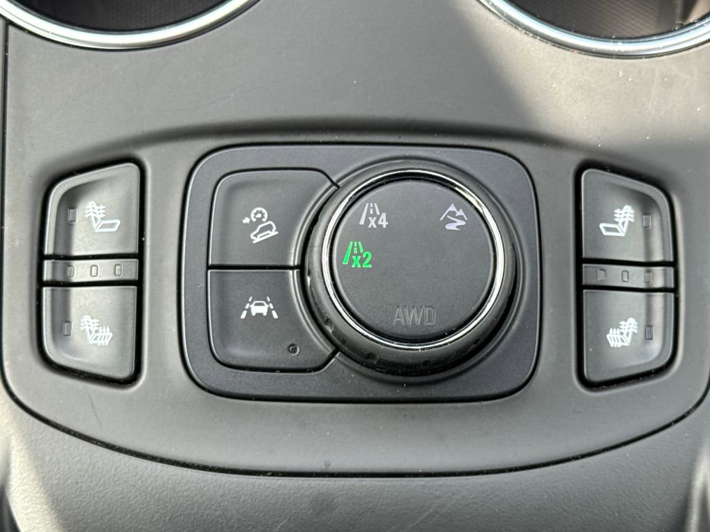 2024 GMC Terrain SLT - Photo 25