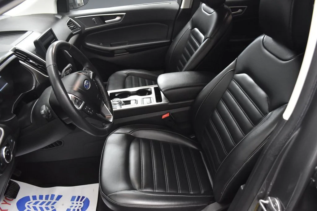 Used 2023 Gray Ford SEL image 16