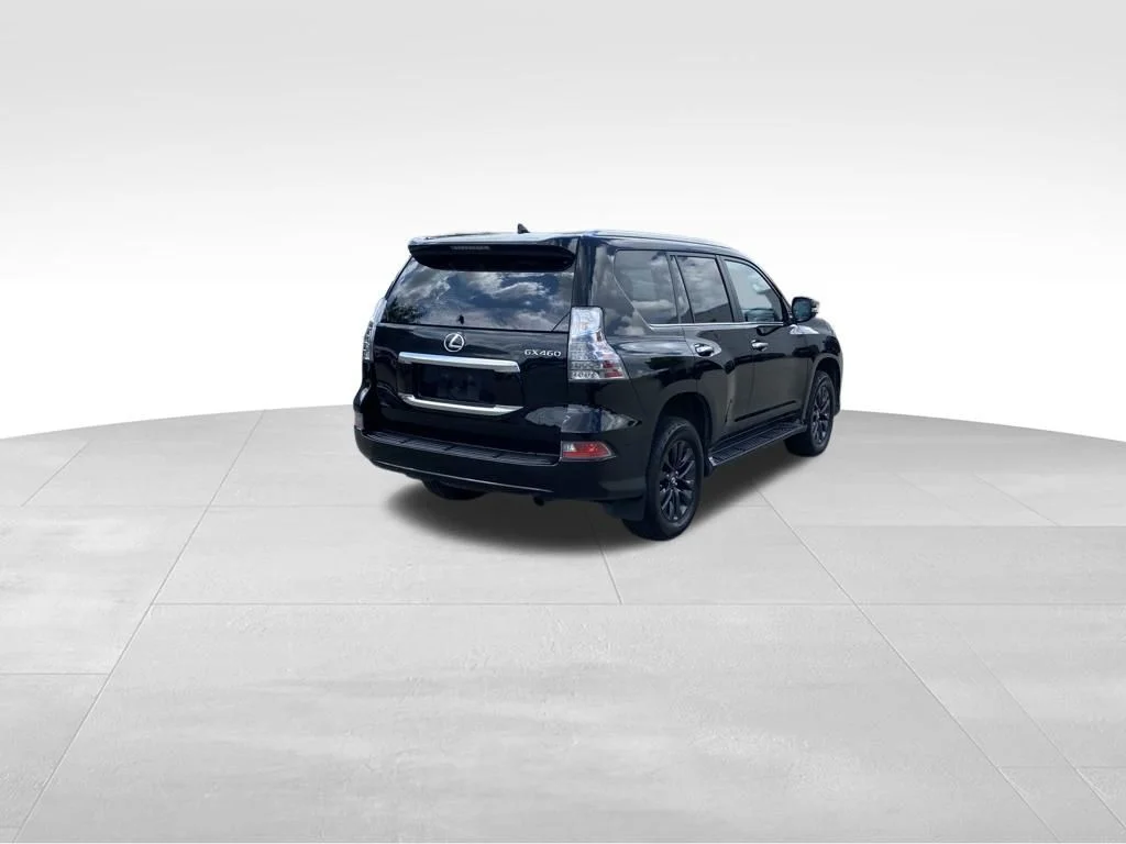 Used 2022 Black Lexus 460 image 5
