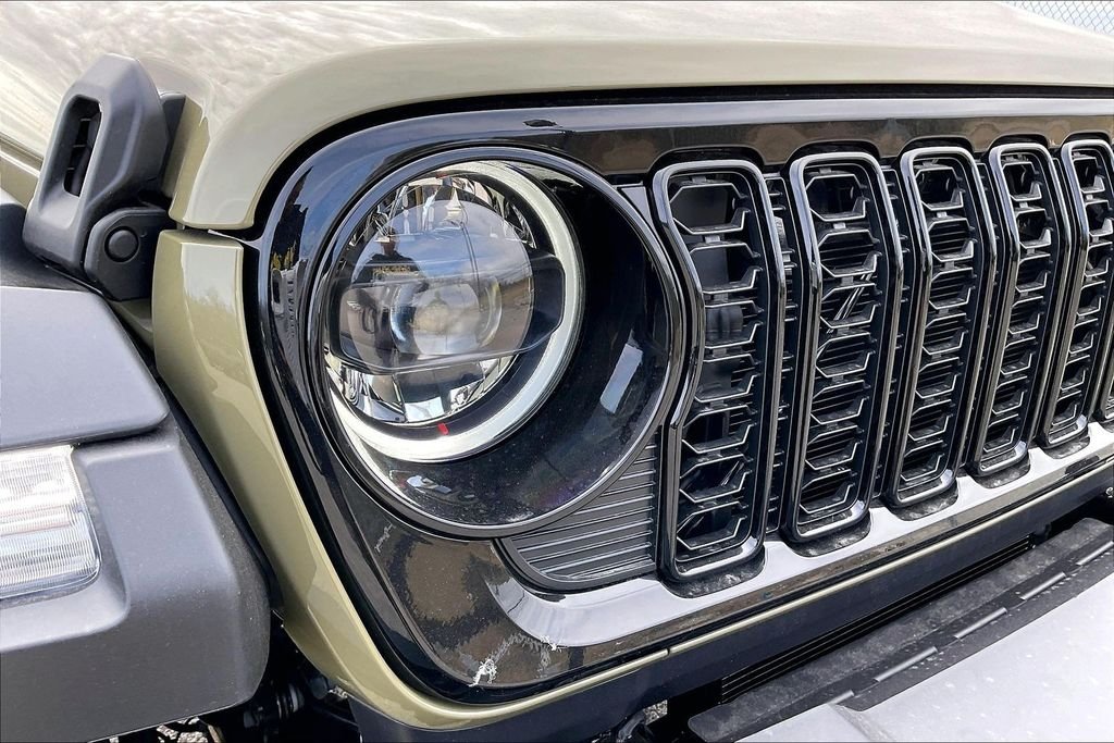 New 2026 Jeep Wrangler Willys 4D Sport Utility