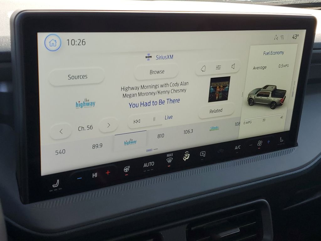 2025 Ford Maverick XLT - Photo 13