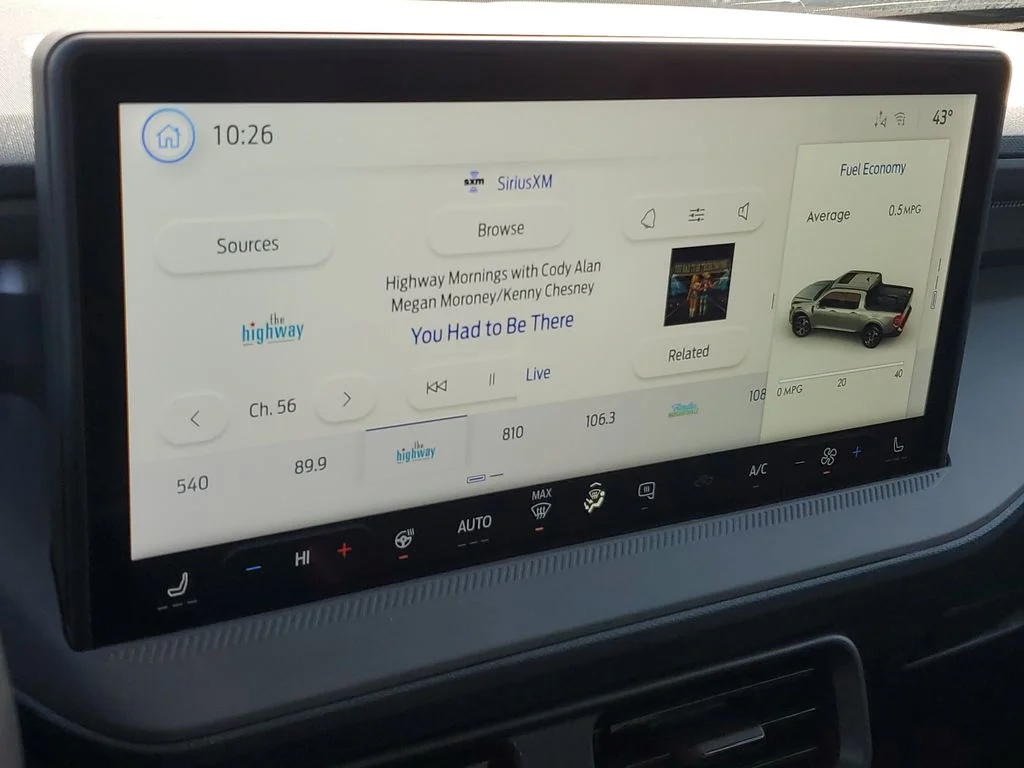 2025 Ford Maverick XLT - Photo 13