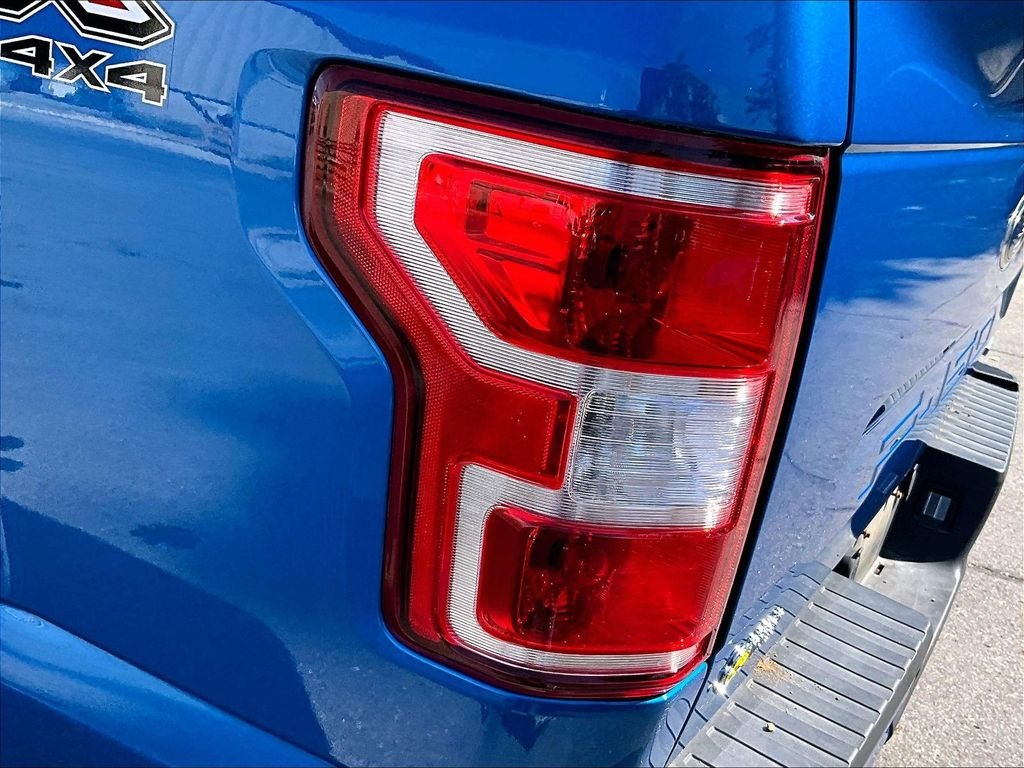 Used 2020 Blue Metallic Ford XL image 34