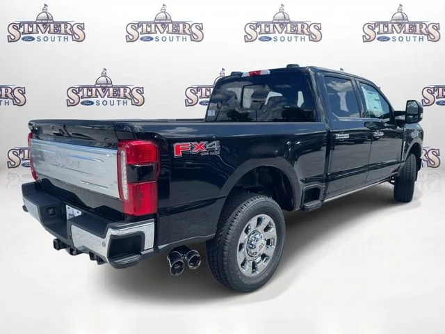 New 2025 Agate Black Metallic Ford King Ranch image 3