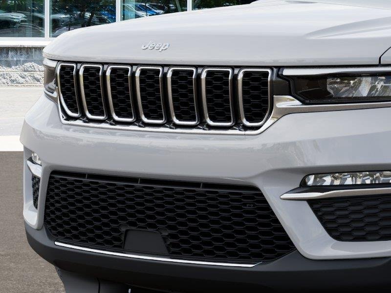 New 2025 Bright White Clear-Coat Exterior Paint Jeep Limited image 11