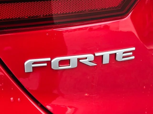 Used 2022 Red Kia GT image 20