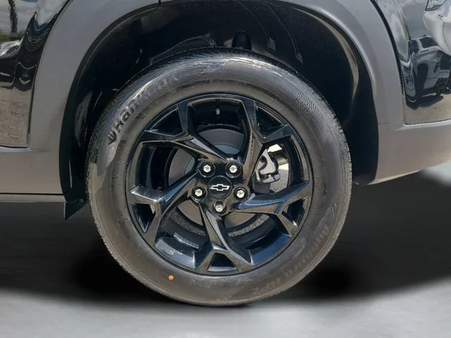New 2026 Mosaic Black Metallic Chevrolet LT image 12