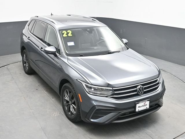 Used 2022 Gray Volkswagen 2.0T SE image 18